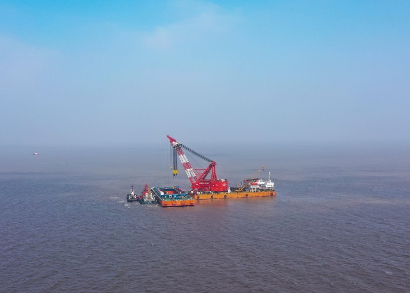 Из акватории устья реки Янцзы успешно подняли на поверхность древнее судно "Чанцзянкоу-2"