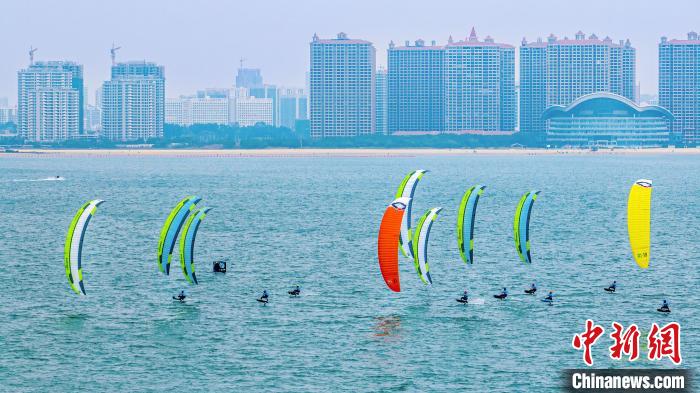 На юге Китая прошли четыре национальных соревнования по водным видам спорта