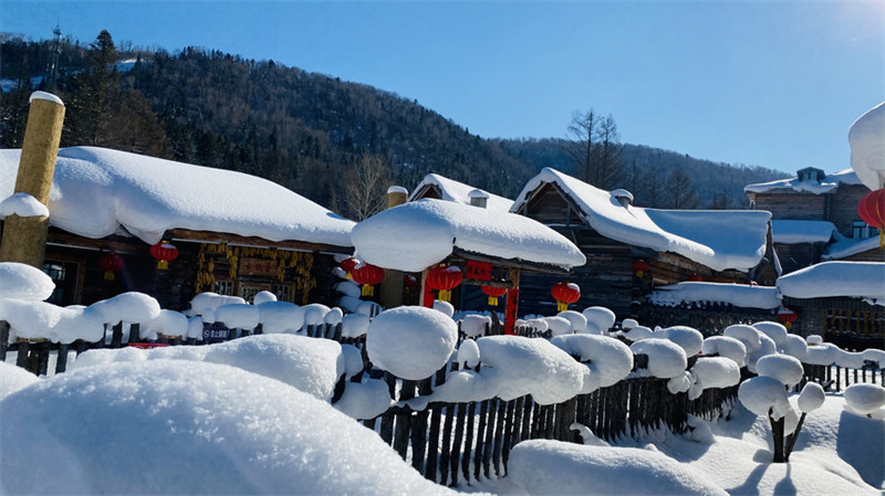 «Снежный городок Китая» в провинции Хэйлунцзян открыл двери для посетителей