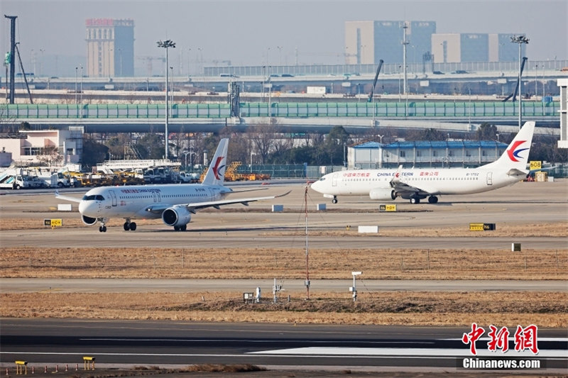 Китайский пассажирский самолет C919 совершил первый полет в Новом году Кролика
