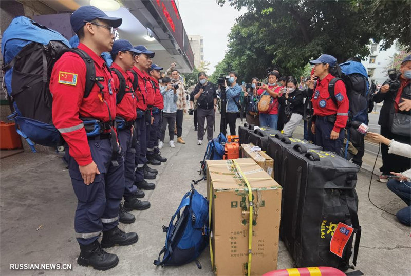 Добровольцы-спасатели из Шэньчжэня отправились в Турцию для оказания помощи в ликвидации последствий землетрясения