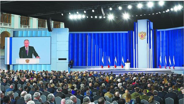 Россия была открыта к диалогу с Западом, предлагала работать над системой безопасности -- В. Путин