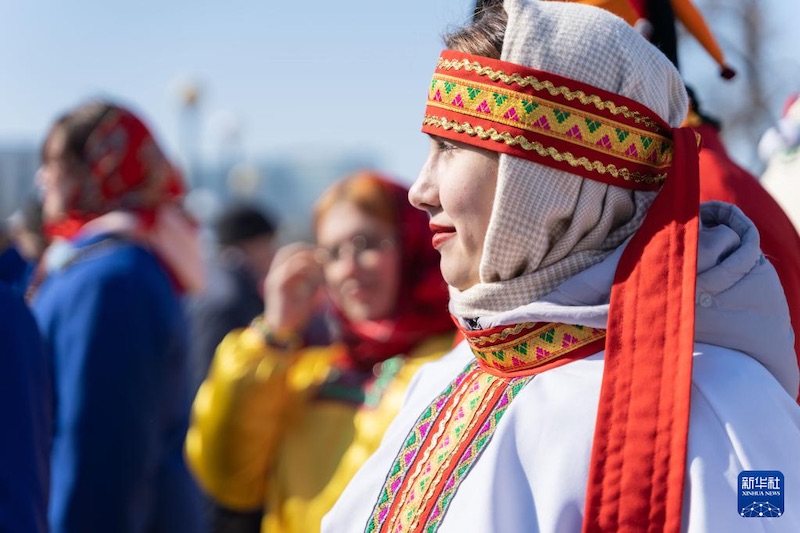 Во Владивостоке отпраздновали Масленицу