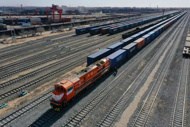 Через КПП Эрэн-Хото в этом году прошло более 500 грузовых поездов Китай-Европа