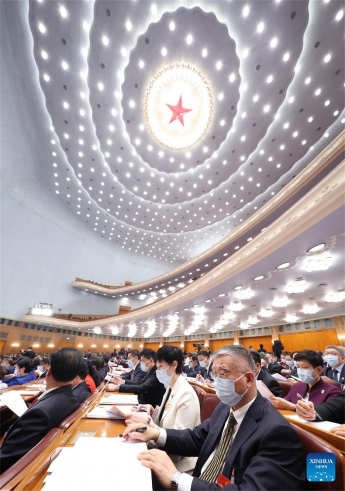 Состоялось 2-е пленарное заседание 1-й сессии ВСНП 14-го созыва