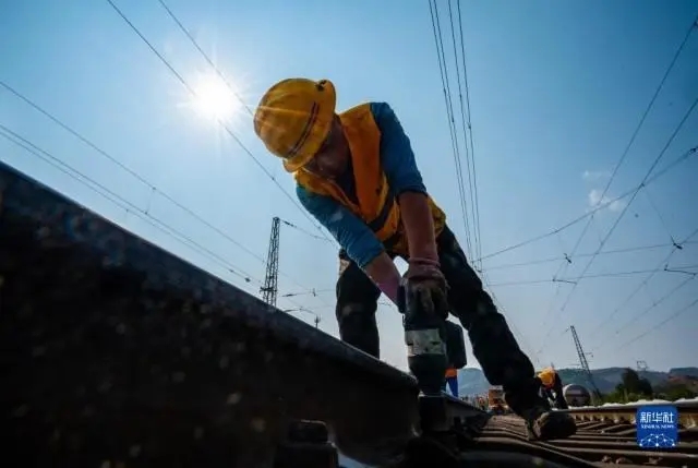На железной дороге Наньнин-Куньмин начались ремонтные работы