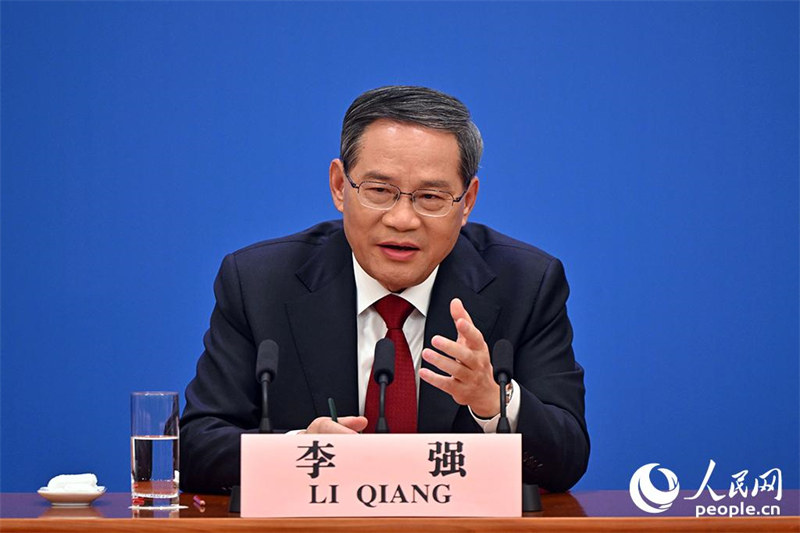 Премьер Госсовета КНР: Достижение цели роста ВВП Китая в 2023 году требует удвоенных усилий