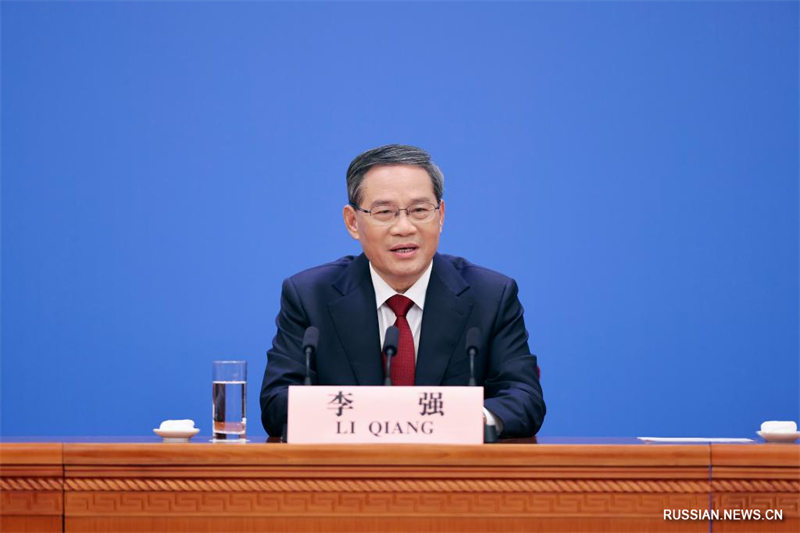 Ли Цян назвал институциональную мощь одним из преимуществ экономического развития Китая
