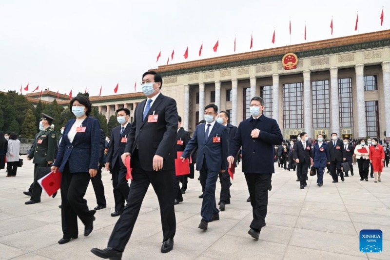В Пекине состоялось заключительное заседание 1-й сессии ВСНП 14-го созыва