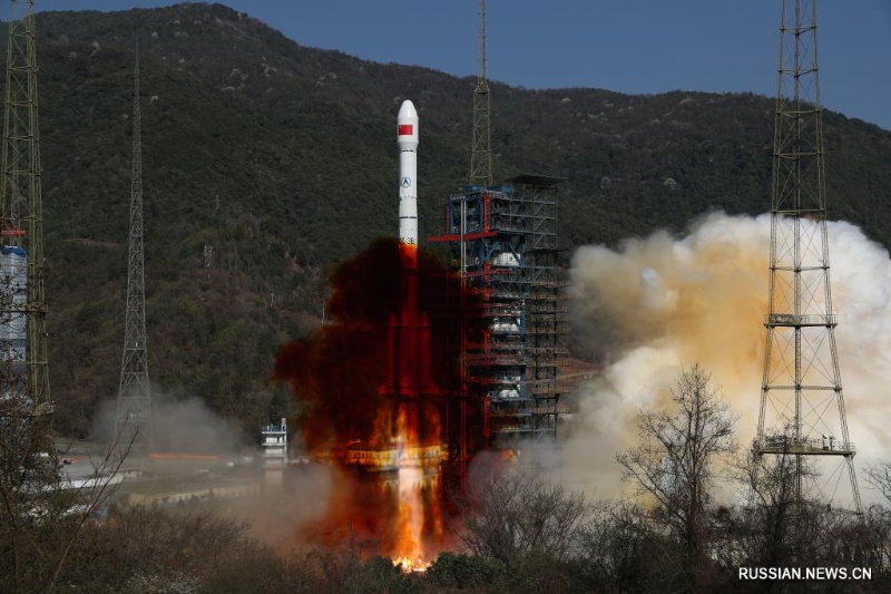 В Китае успешно запустили новый спутник дистанционного зондирования Земли "Гаофэнь-13 02"