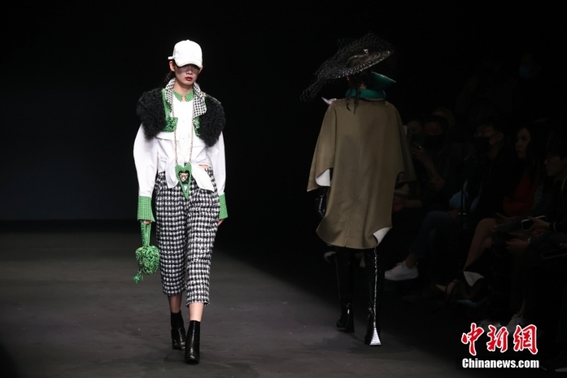 В Пекине началась Китайская международная неделя моды