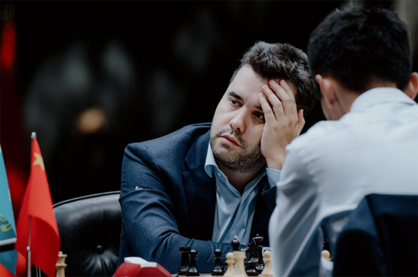 Китайский гроссмейстер Дин Лижэнь сравнял счет с россиянином Непомнящим