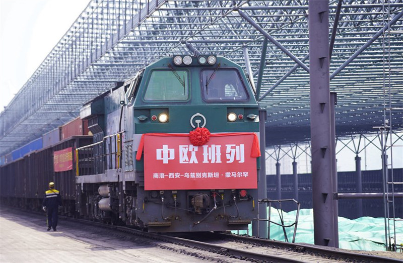 Поезд Китай-Европа отправился из провинции Шэньси в Самарканд