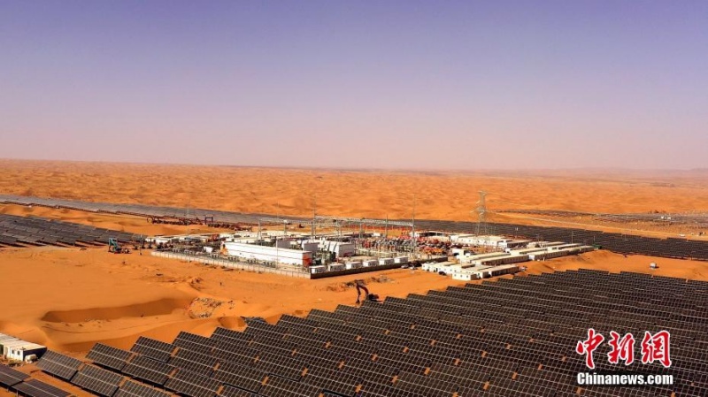 Первая в пустыне Нинся фотоэлектрическая станция была успешно подключена к энергосети