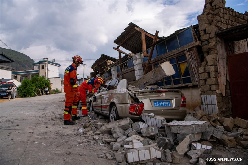Трое получили травмы в результате землетрясения магнитудой 5,2 в провинции Юньнань на юго-западе Китая