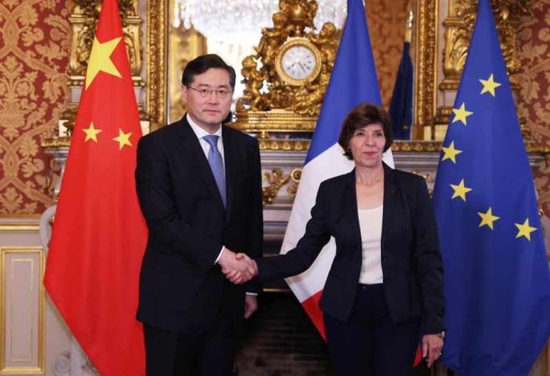 Цинь Ган провел переговоры с министром иностранных дел Франции