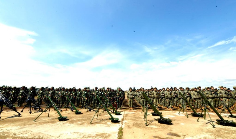 Китай и Лаос проводят совместные военные учения в Лаосе
