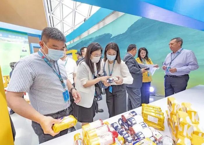 В Сиане открылась выставка китайских и казахстанских товаров