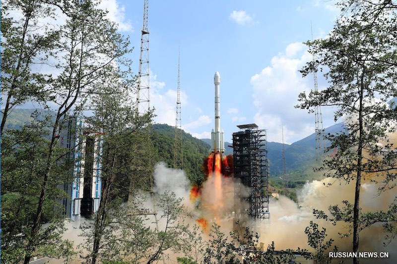 Китай запустил новый спутник в рамках навигационной системы "Бэйдоу"