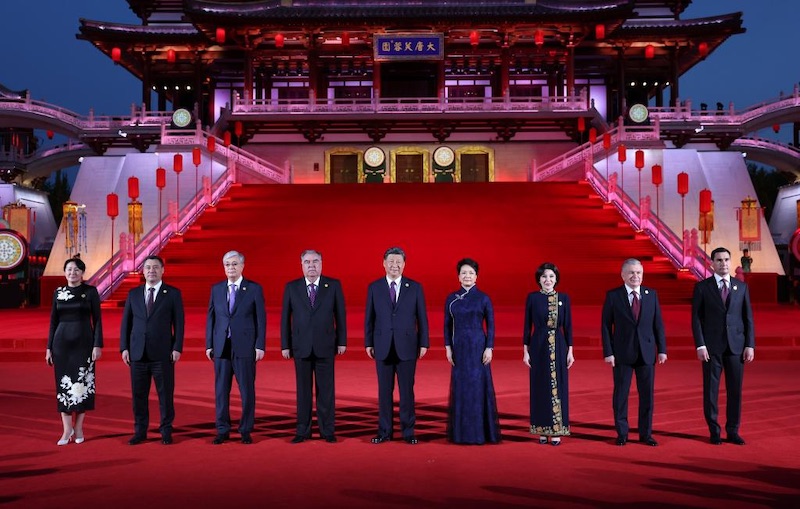 Си Цзиньпин провел церемонию приветствия лидеров стран Центральной Азии