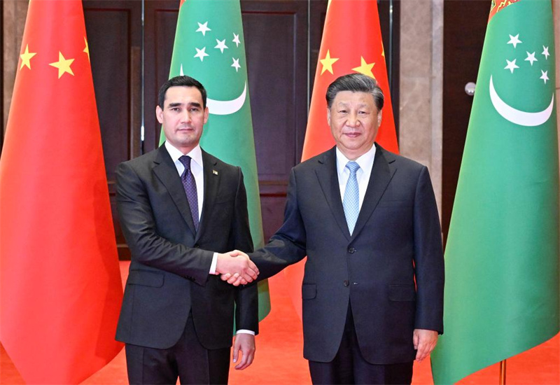 Си Цзиньпин встретился с президентом Туркменистана