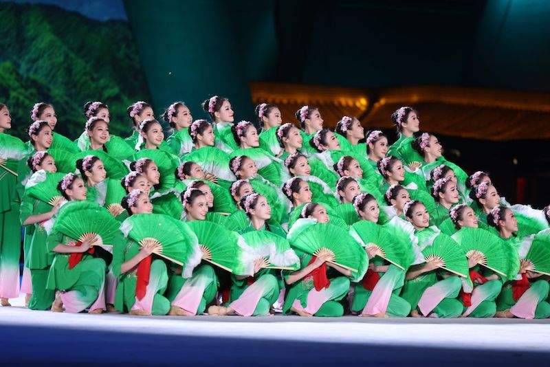 Си Цзиньпин провел церемонию приветствия лидеров стран Центральной Азии