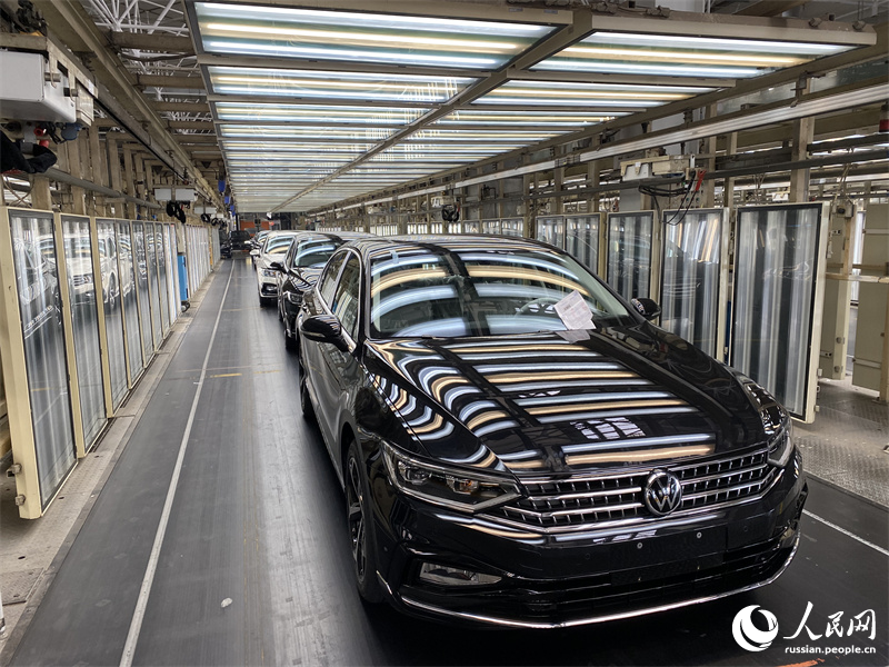 Совместное автомобильное предприятие с китайским и иностранным капиталом FAW-Volkswagen уверенно шагает в будущее
