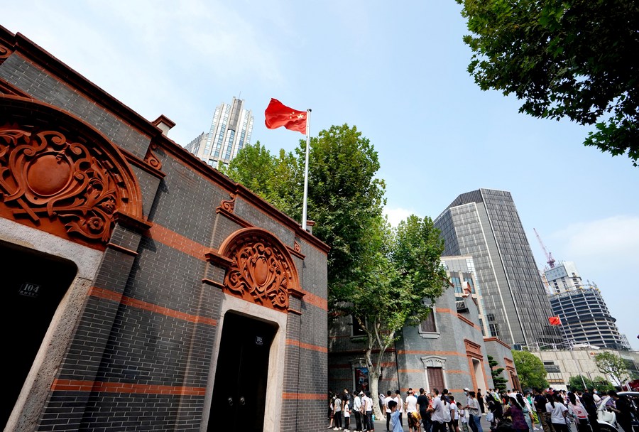 Дом-музей первого съезда Коммунистической партии Китая привлекает все большее количество иностранных посетителей