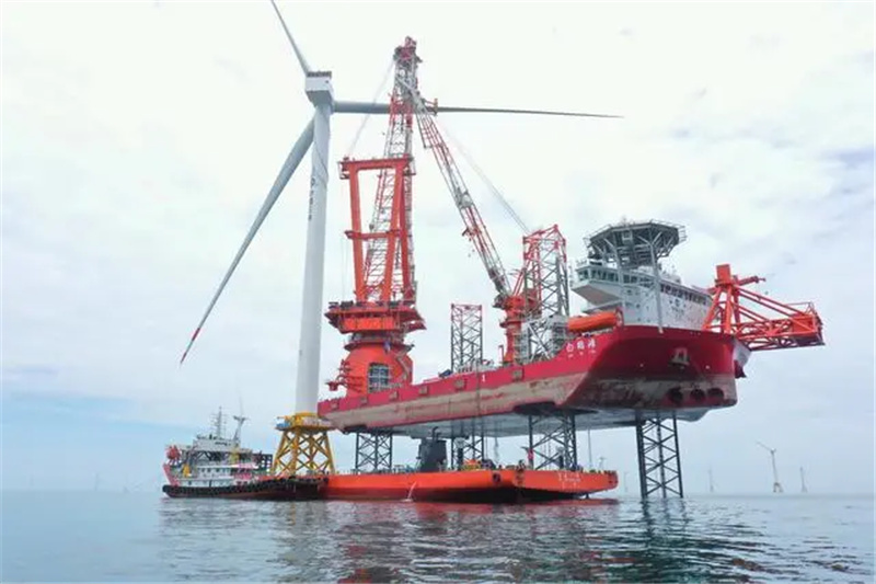 Морской ветрогенератор мощностью 16 МВт введен в эксплуатацию у восточного побережья Китая