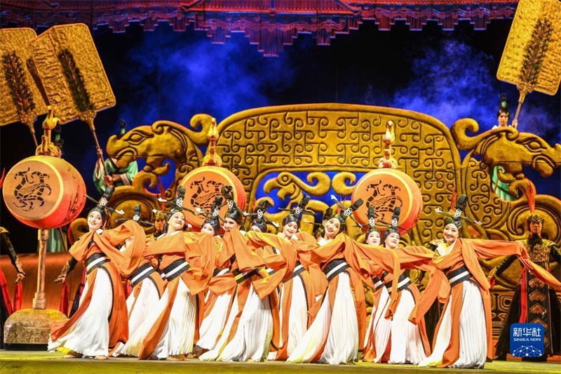 В Синьцзяне открылся 6-ой Международный фестиваль народного танца