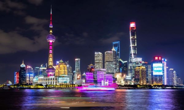 Свыше 2500 новых предприятий с иноинвестициями созданы в Шанхае в первом полугодии 2023 года