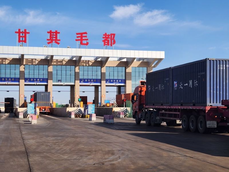 Пункт пропуска Ганьцимаоду на китайско-монгольской границе обработал рекордно большой объем грузов с начала 2023 года