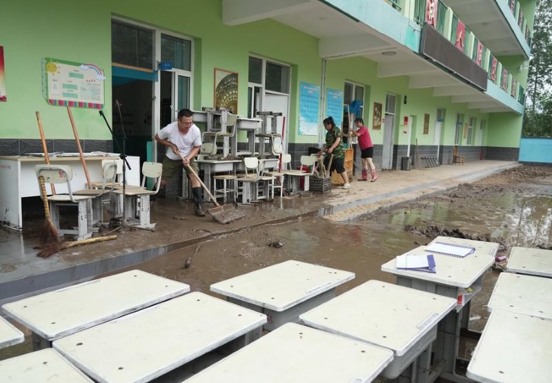 Страховые организации Китая получили заявления о возмещении ущерба на общую сумму 9,8 млрд юаней из 16 пострадавших от наводнений регионов