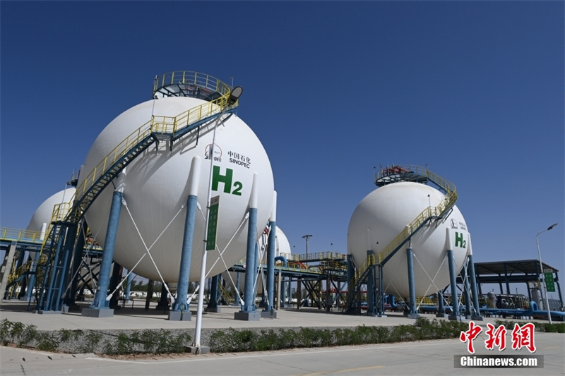 Крупнейший в Китае проект по производству зеленого водорода введен в эксплуатацию в Синьцзяне