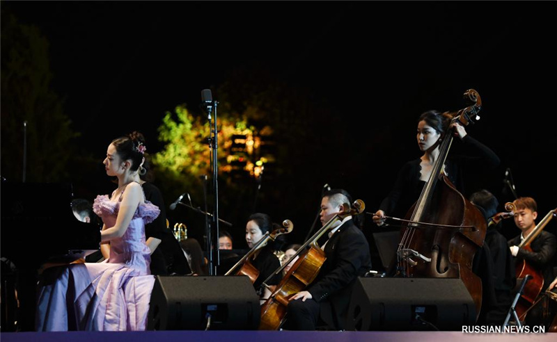 Сианьский симфонический оркестр провел концерт на открытом воздухе