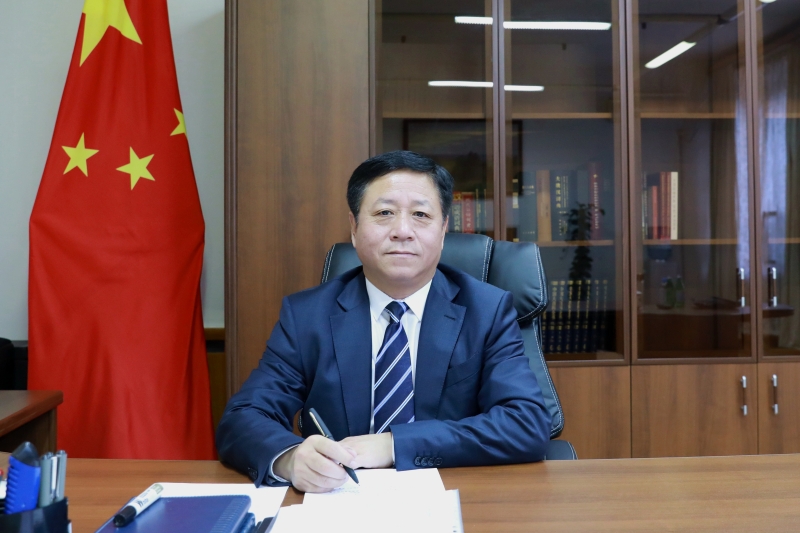 На фото: Посол КНР в России Чжан Ханьхуэй