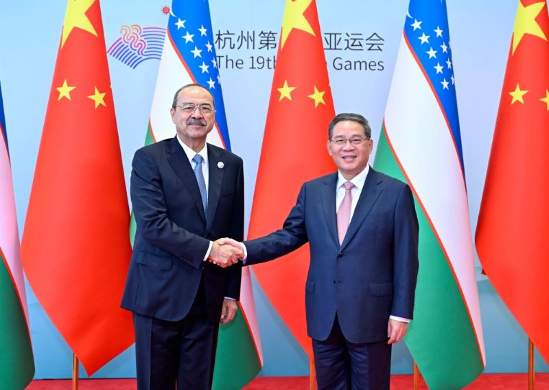 Премьер Госсовета КНР встретился с премьер-министром Узбекистана