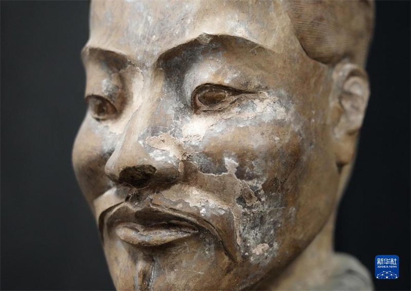 Как проходит реставрация знаменитой терракотовой армии первого императора Китая?