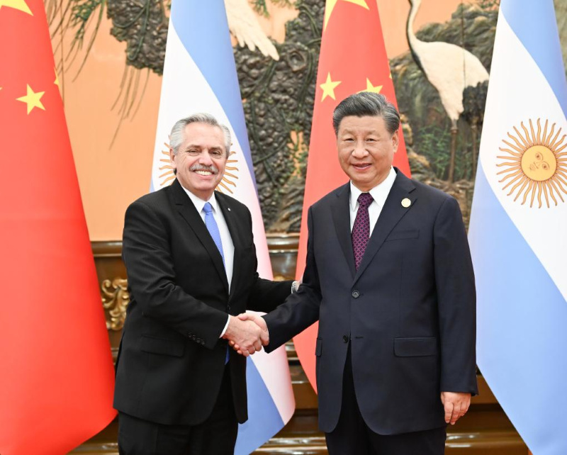 Си Цзиньпин провел встречу с президентом Аргентины в Пекине