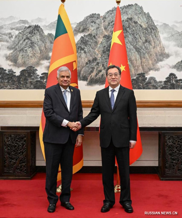 Вице-премьер Госсовета КНР встретился с президентом Шри-Ланки