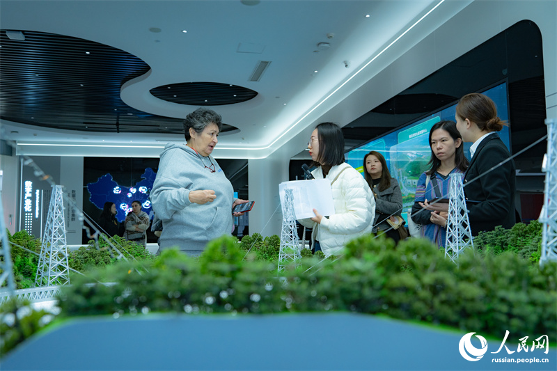 Делегация СМИ Евразии посетила город Гуйян в провинции Гуйчжоу