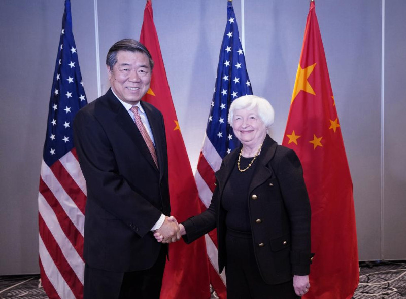 Вице-премьер Китая провел переговоры с министром финансов США