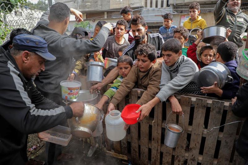 Число вынужденных переселенцев в секторе Газа возросло до 1,7 млн человек -- УКГВ ООН