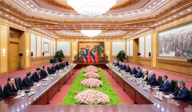Си Цзиньпин встретился с председателем Госдумы РФ