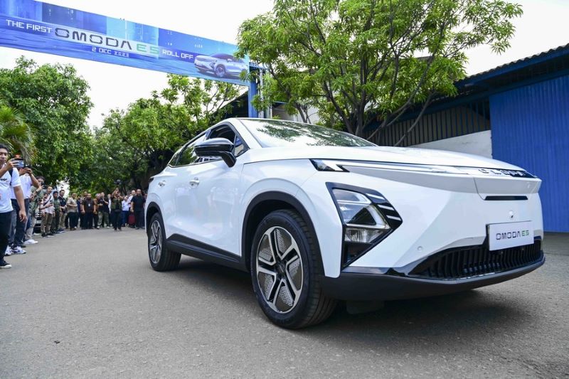Китайский автопроизводитель Chery выпустил первый электромобиль в Индонезии