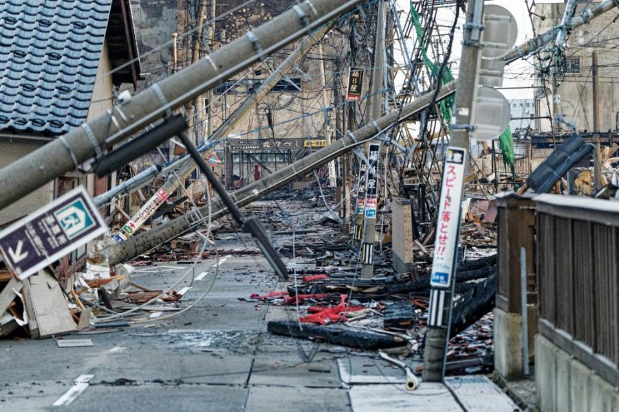 220 человек погибли и 20 пропали без вести в результате землетрясений в японской префектуре Исикава