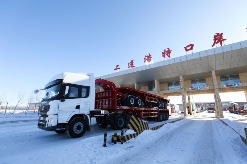 Первый в 2024 году пик въездного и выездного пассажиропотока наблюдался на крупнейшем сухопутном КПП на китайско-монгольской границе