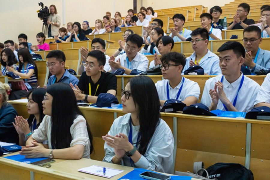 Посол КНР заявил, что в Беларуси учатся более 9 тыс. китайских студентов