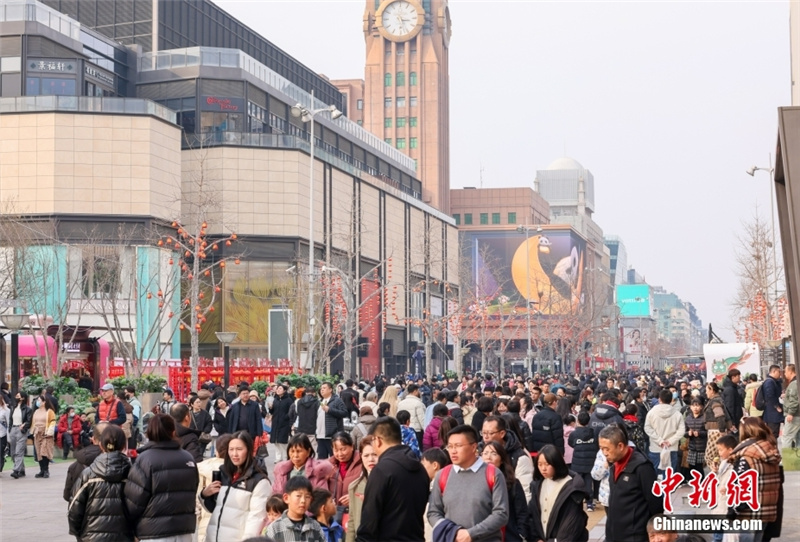 Во время праздничных каникул в Китае было совершено 474 млн турпоездок