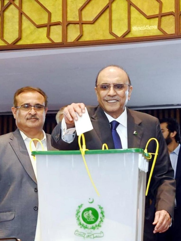 А. А. Зардари одержал победу на президентских выборах в Пакистане